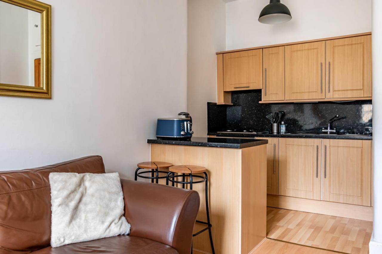 Amazing Apartments - Dalgety St - Near Holyrood EDI Exterior photo